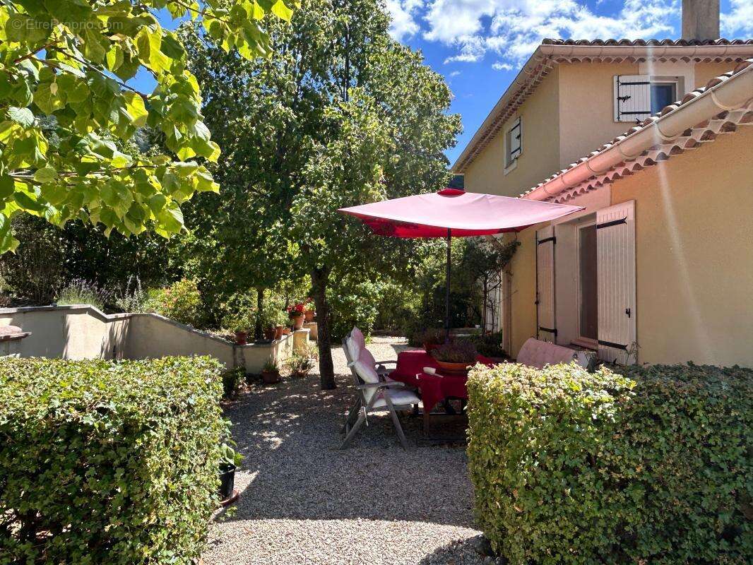 Maison à MONTBRUN-LES-BAINS