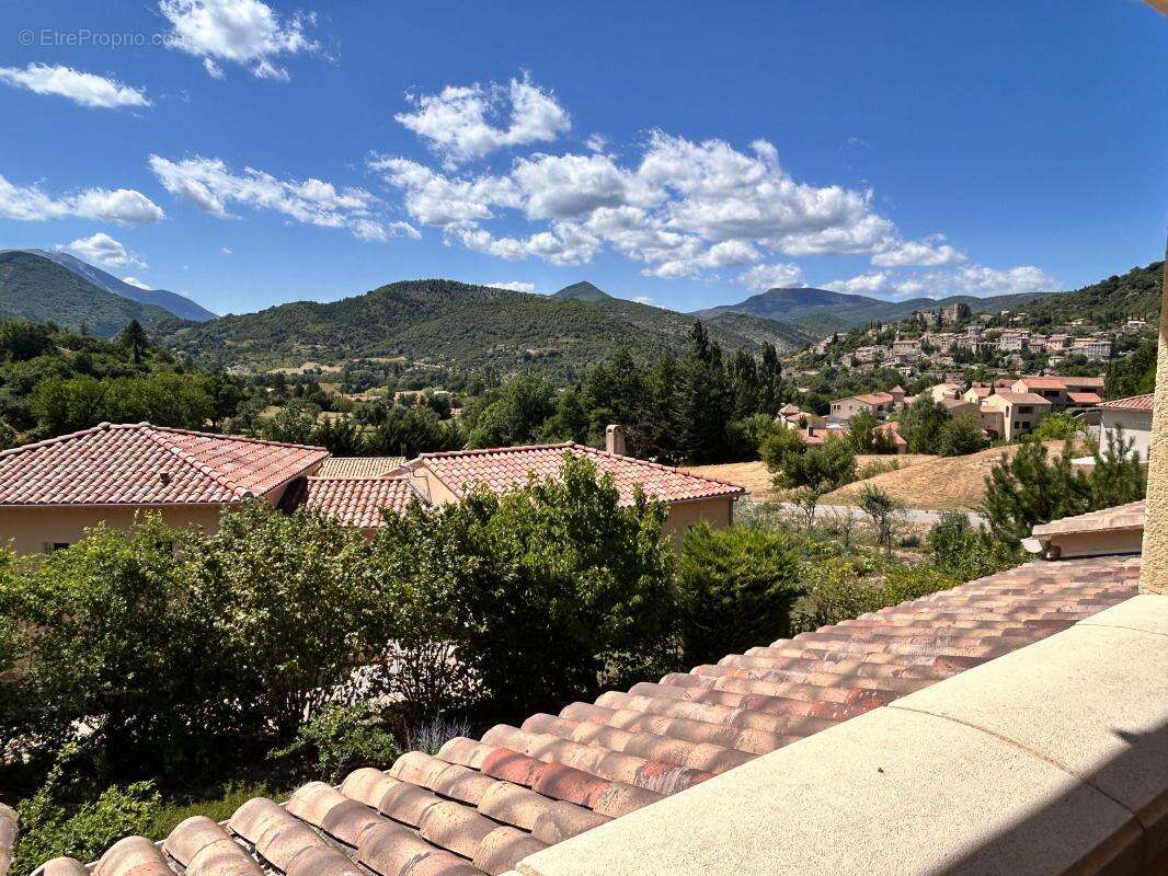 Maison à MONTBRUN-LES-BAINS