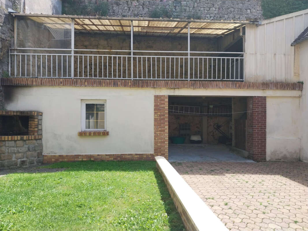 Maison à NEUFCHATEL-EN-BRAY