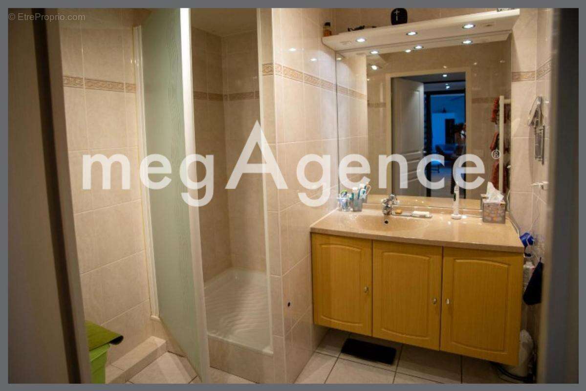 Appartement à TASSIN-LA-DEMI-LUNE