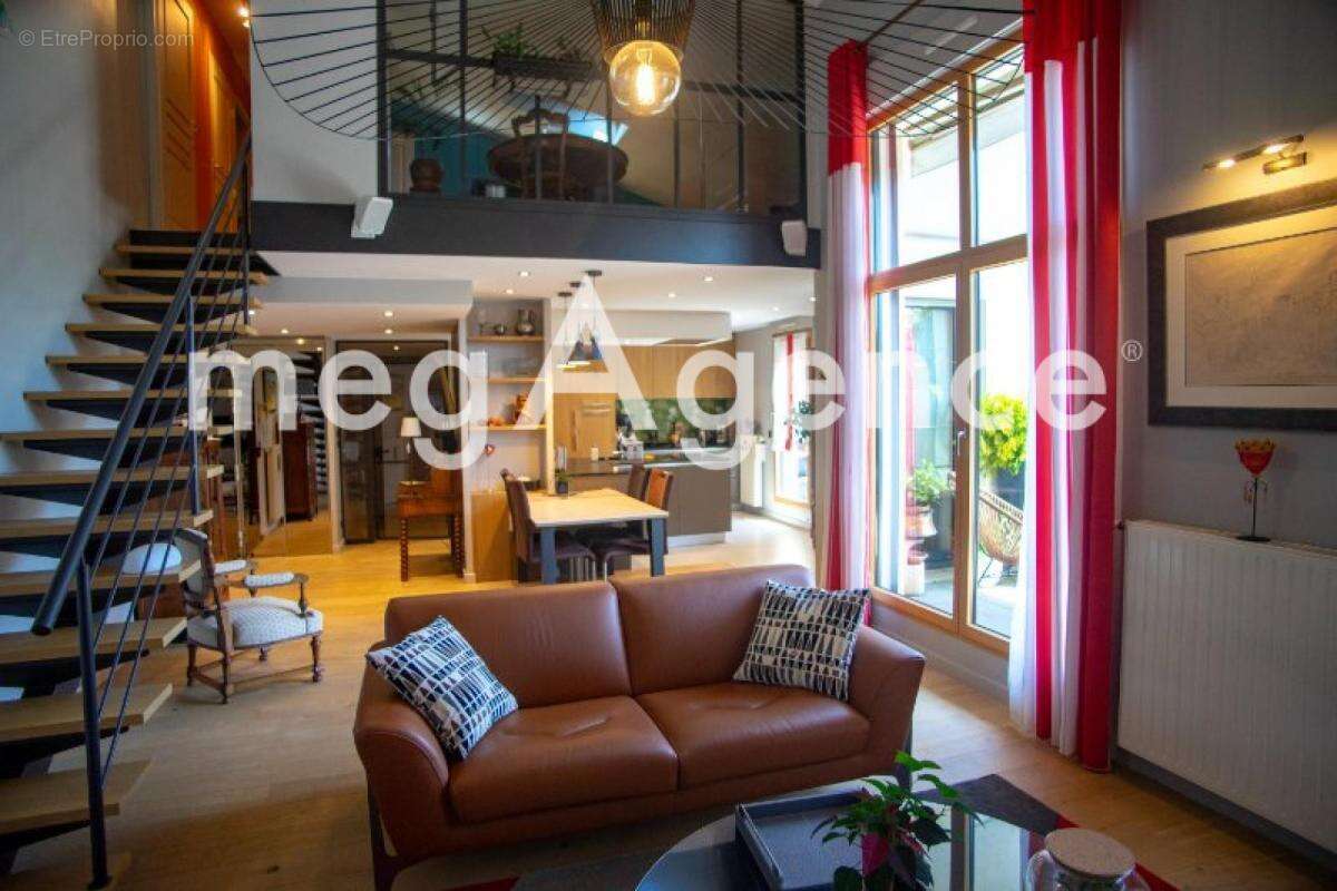 Appartement à TASSIN-LA-DEMI-LUNE