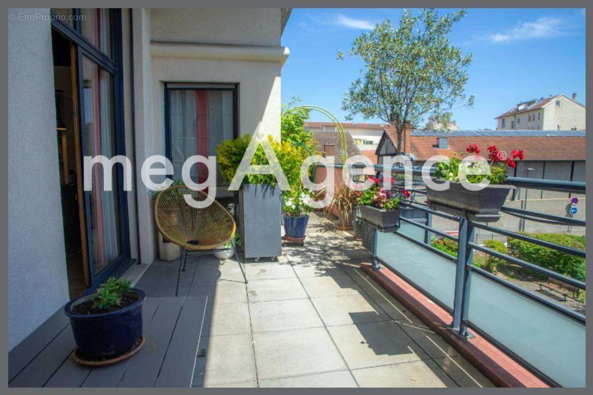 Appartement à TASSIN-LA-DEMI-LUNE