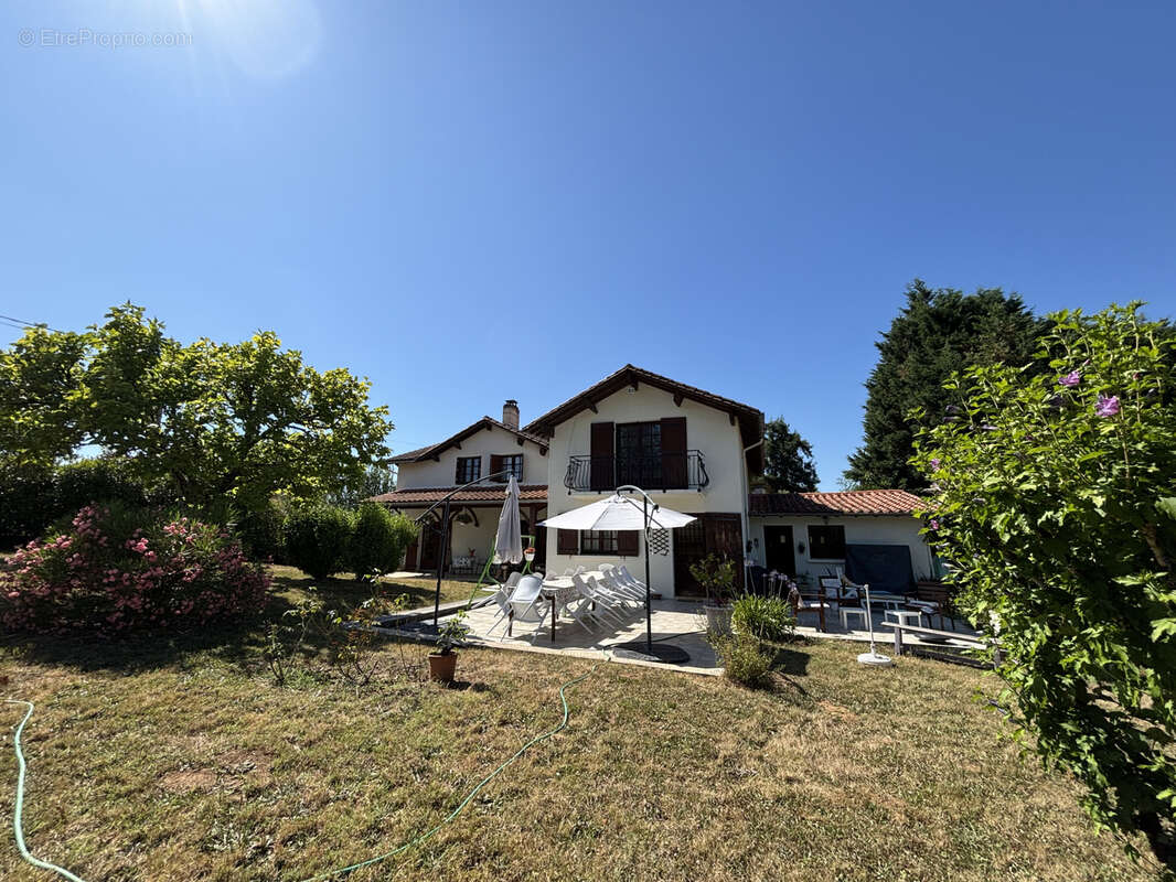 Maison à SAINT-AULAYE