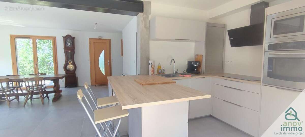 Maison à SAINT-MARTIN-D&#039;URIAGE