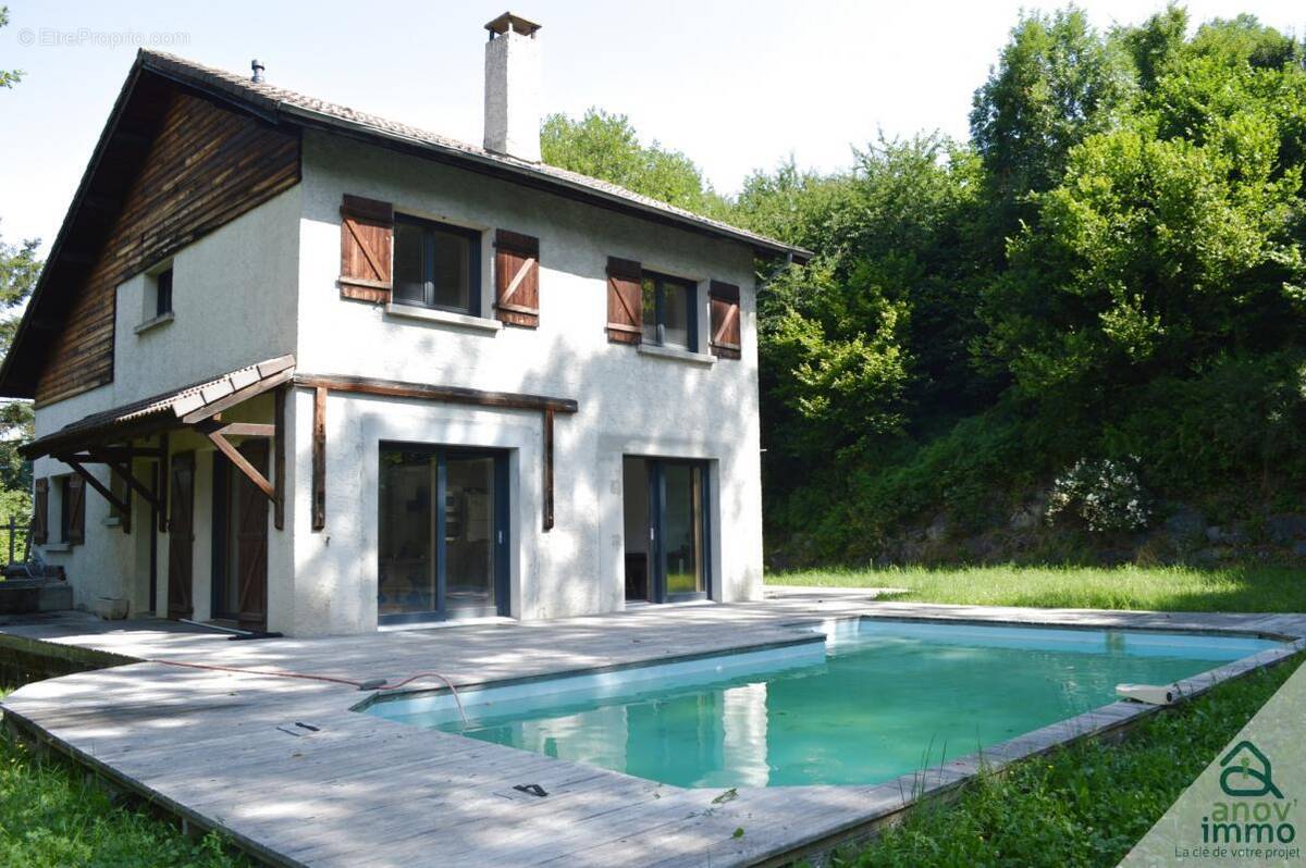 Maison à SAINT-MARTIN-D&#039;URIAGE