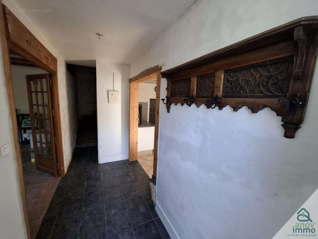 Maison à SAINT-GEORGES-ANTIGNAC