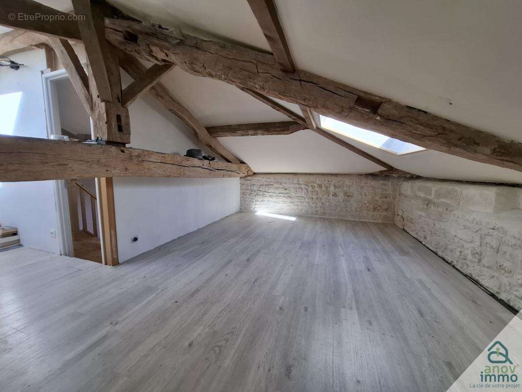 Maison à SAINT-GEORGES-ANTIGNAC