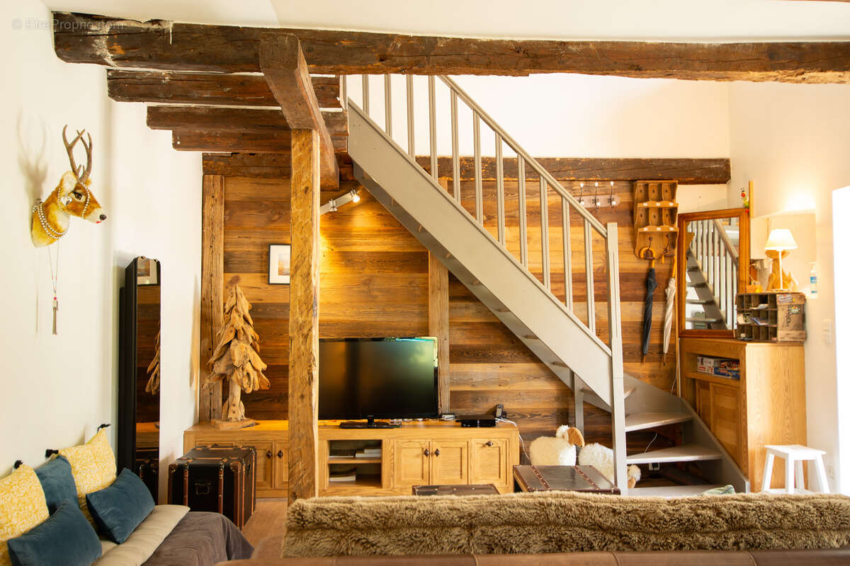 Maison à SAINT-JORIOZ