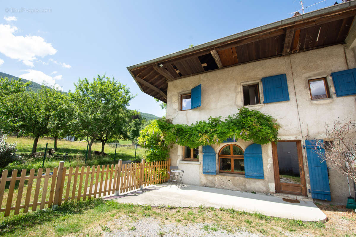 Maison à SAINT-JORIOZ