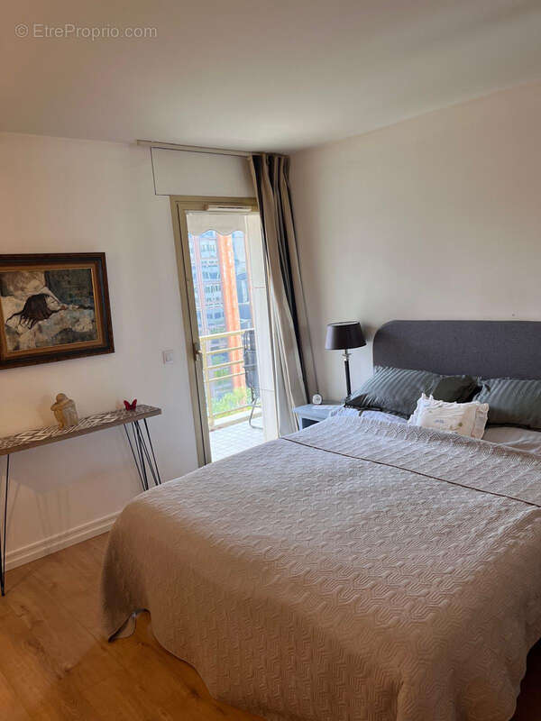 Appartement à LEVALLOIS-PERRET