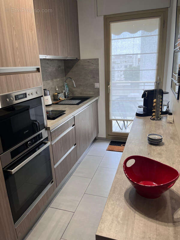 Appartement à LEVALLOIS-PERRET