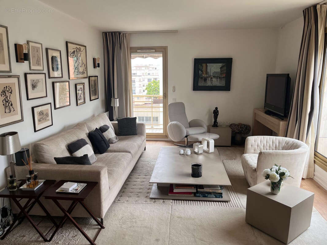 Appartement à LEVALLOIS-PERRET
