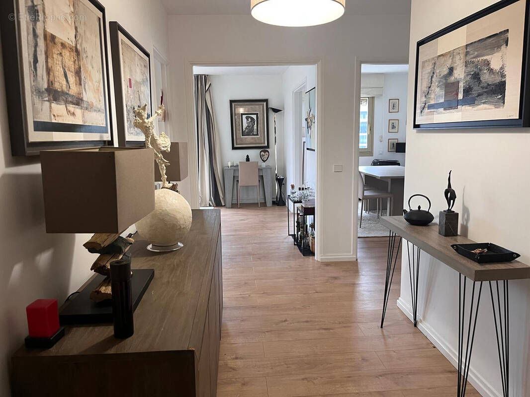 Appartement à LEVALLOIS-PERRET