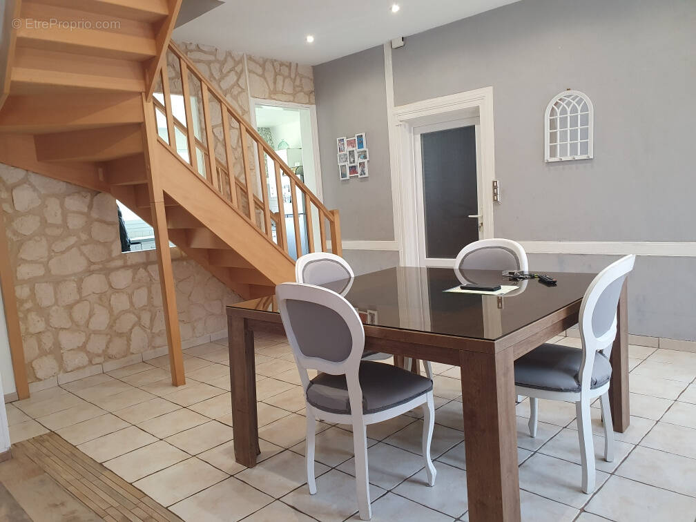 Maison à HALLENCOURT