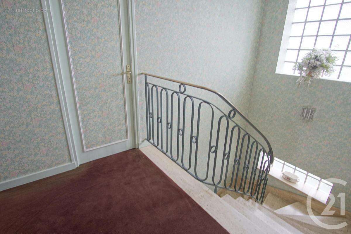 Maison à CHOISY-LE-ROI