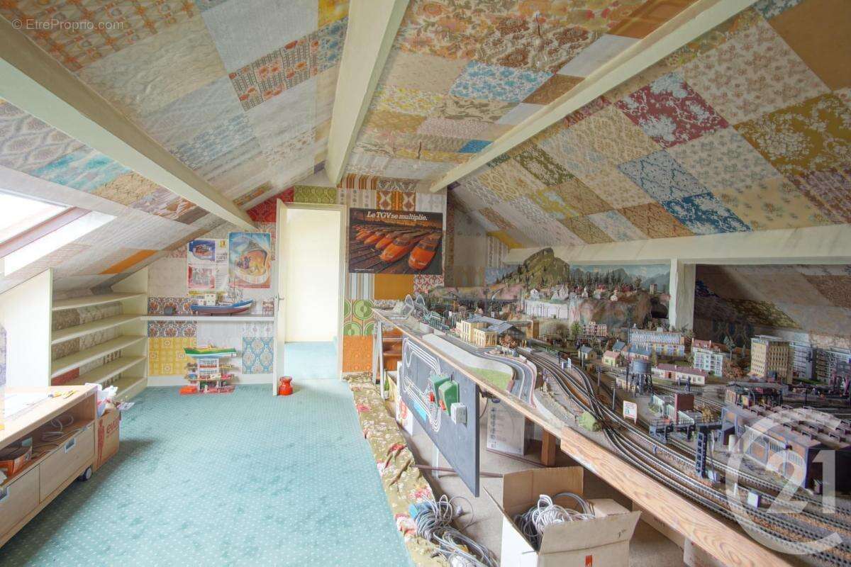 Maison à CHOISY-LE-ROI