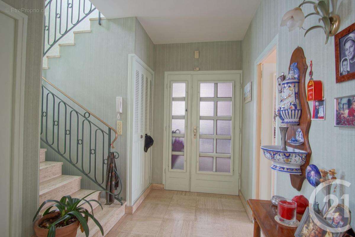 Maison à CHOISY-LE-ROI