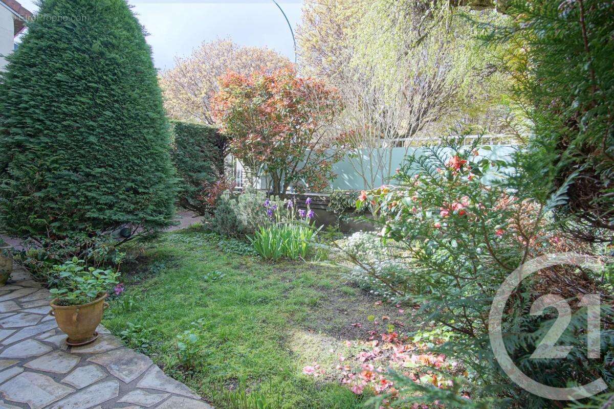 Maison à CHOISY-LE-ROI