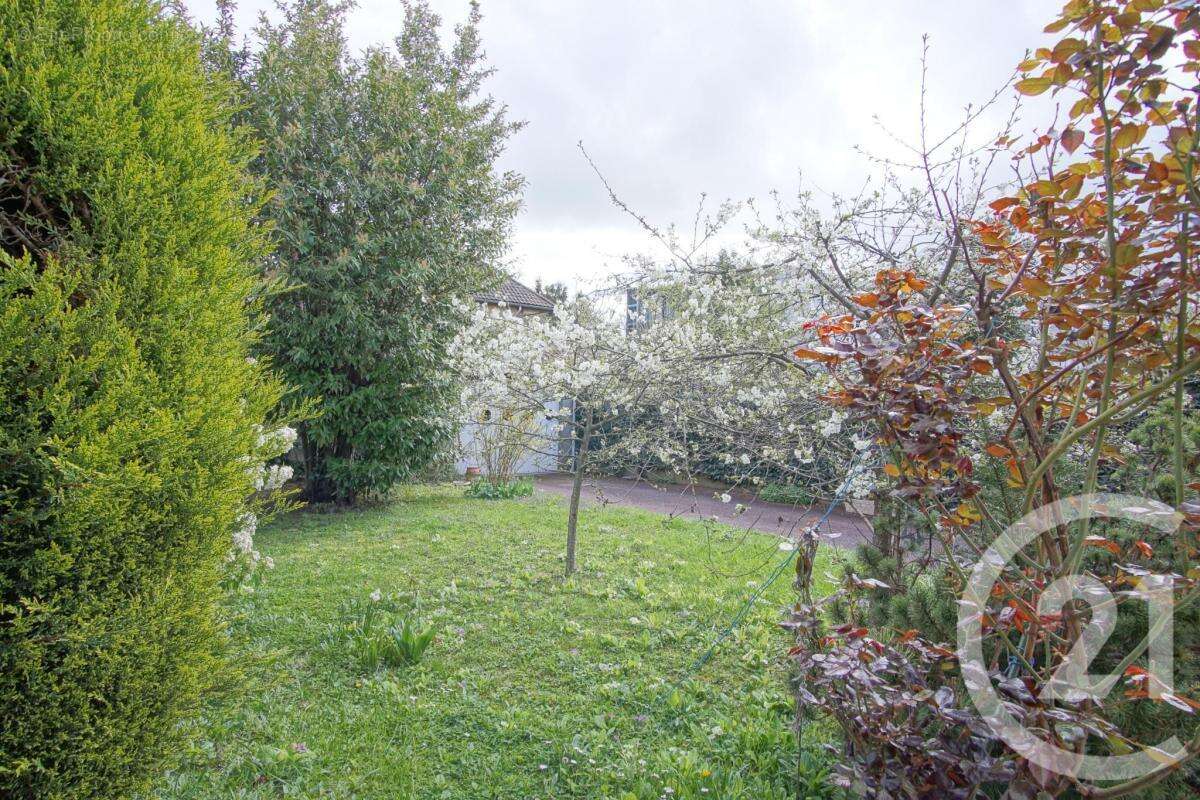 Maison à CHOISY-LE-ROI