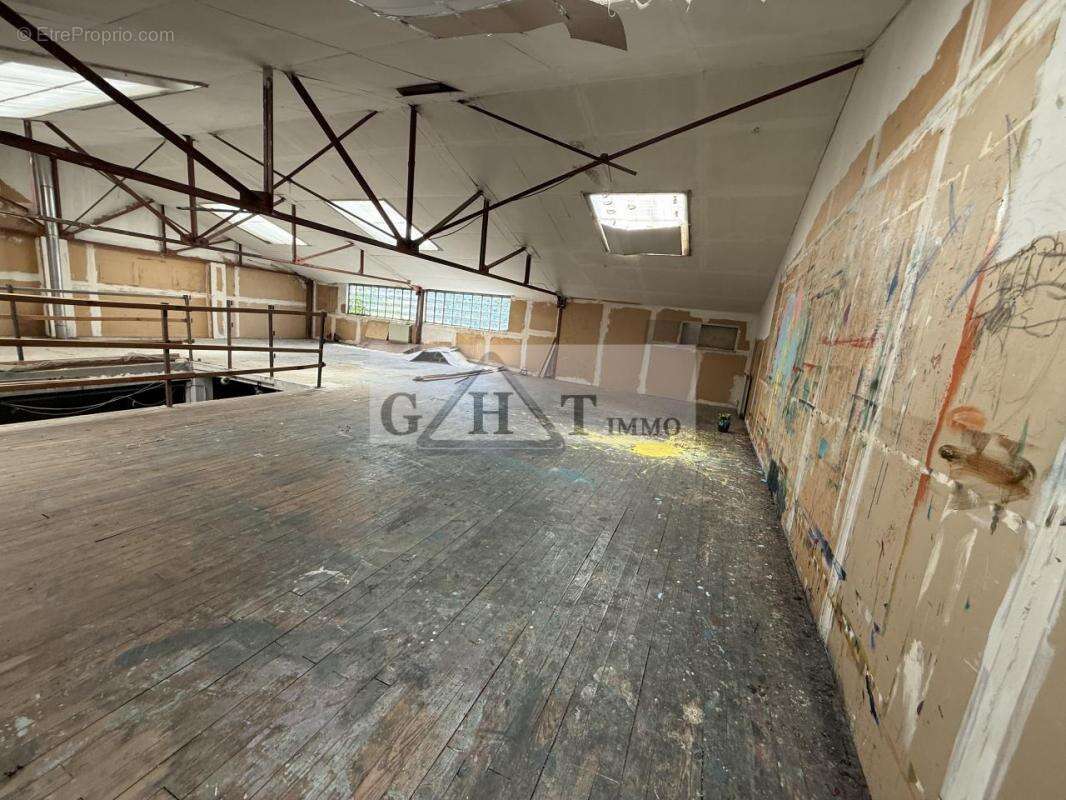 Commerce à MONTREUIL