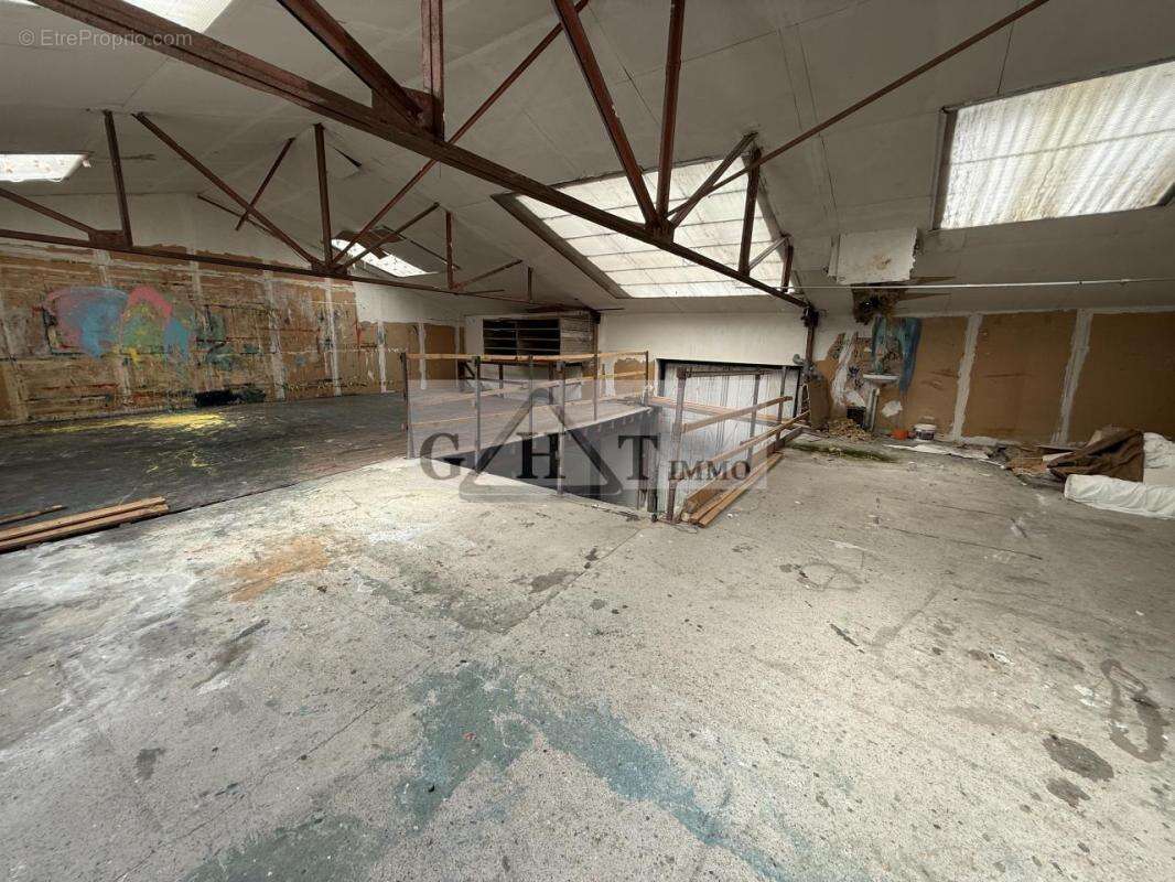 Commerce à MONTREUIL