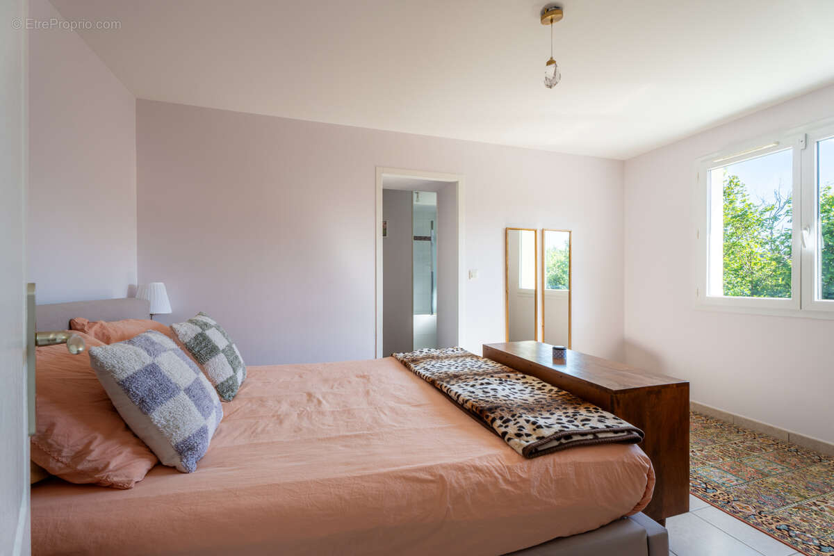 Maison à PREVESSIN-MOENS