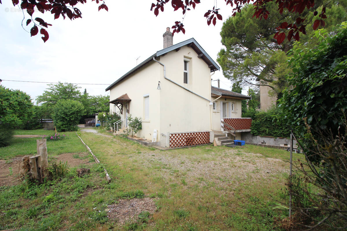 Maison à NUITS-SAINT-GEORGES