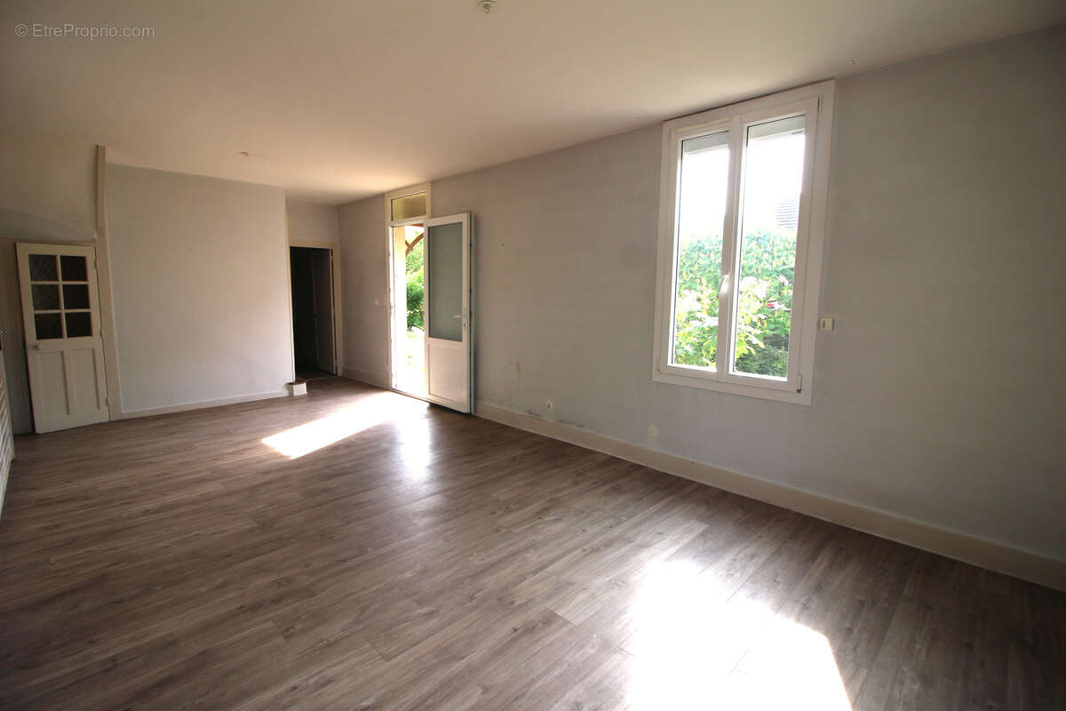 Maison à NUITS-SAINT-GEORGES