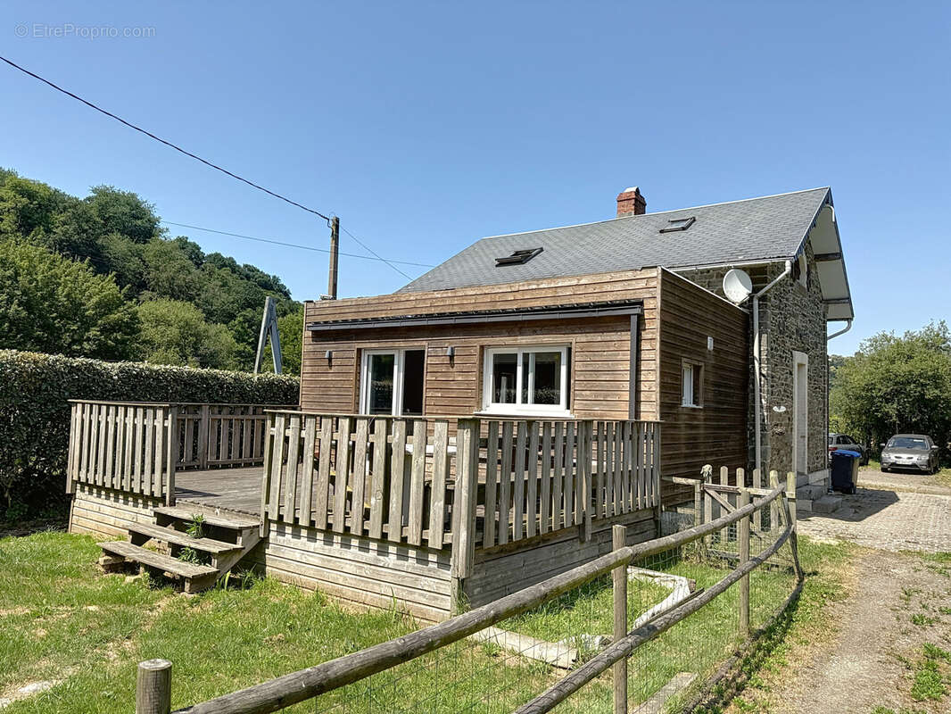 Maison à TESSY-SUR-VIRE
