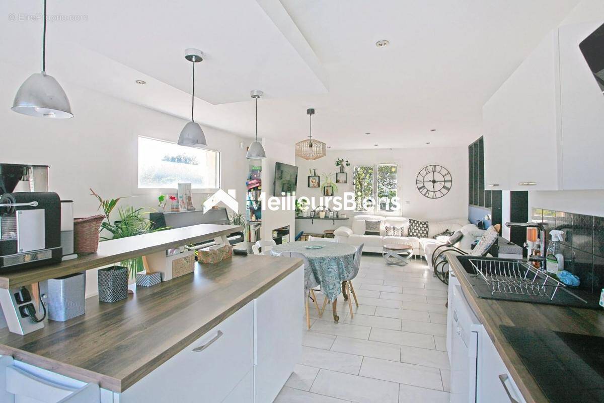 Maison à SAINT-SELVE