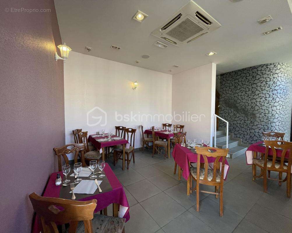 Commerce à DOMREMY-LA-PUCELLE