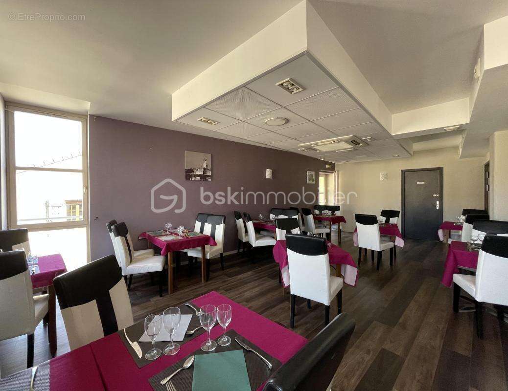 Commerce à DOMREMY-LA-PUCELLE