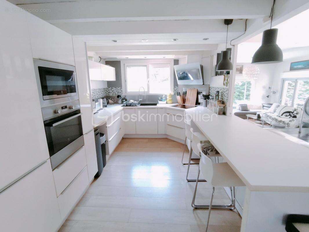 Maison à GRATENTOUR