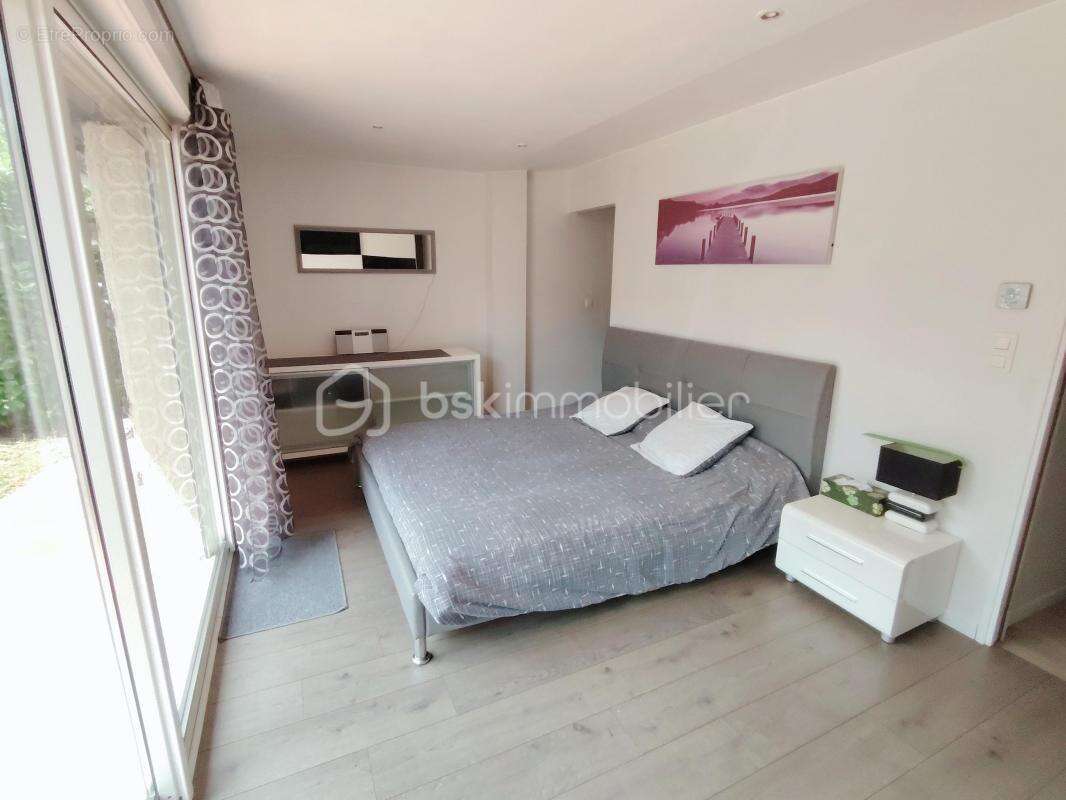 Maison à GRATENTOUR