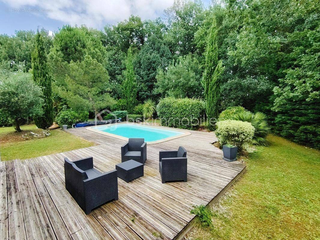 Maison à GRATENTOUR