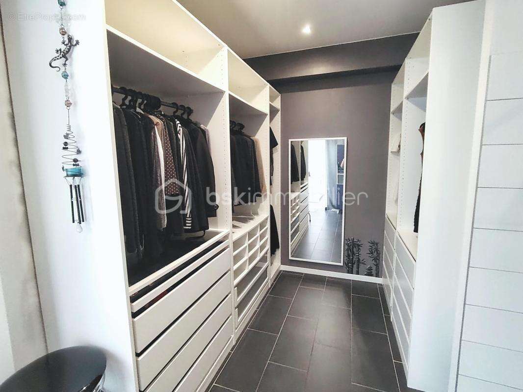 Maison à GRATENTOUR