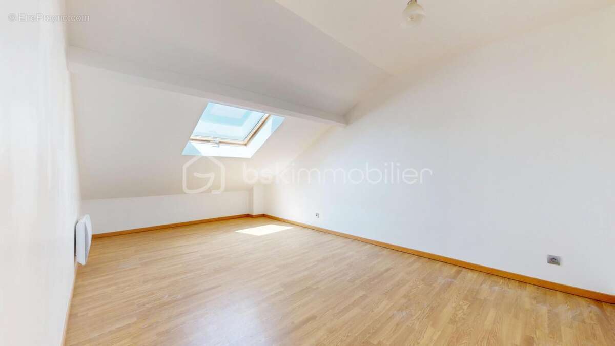 Appartement à BREUILLET