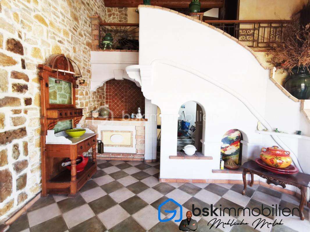 Maison à SAINT-CHRISTOL-LES-ALES