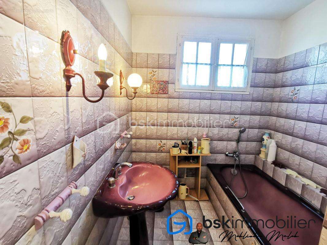 Maison à SAINT-CHRISTOL-LES-ALES