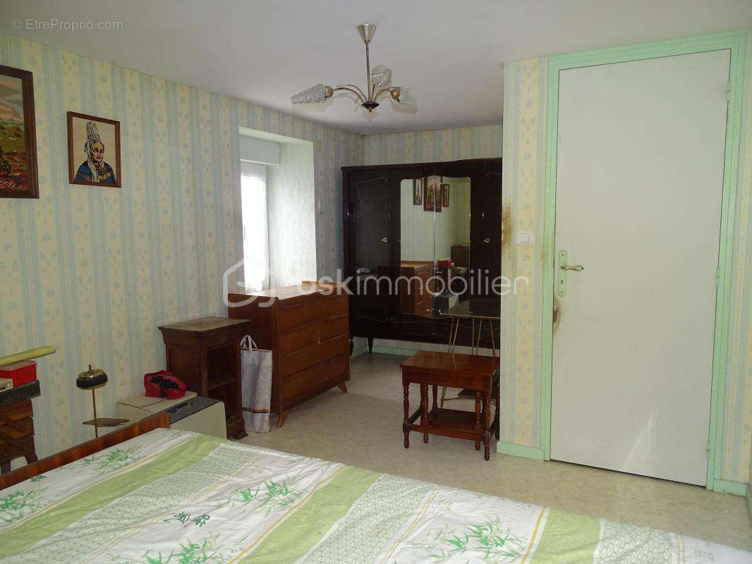 Maison à AUTRY-LE-CHATEL