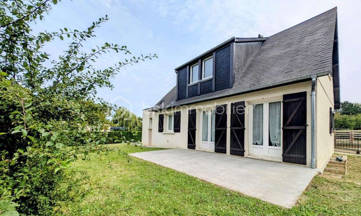 Maison à MONDEVILLE