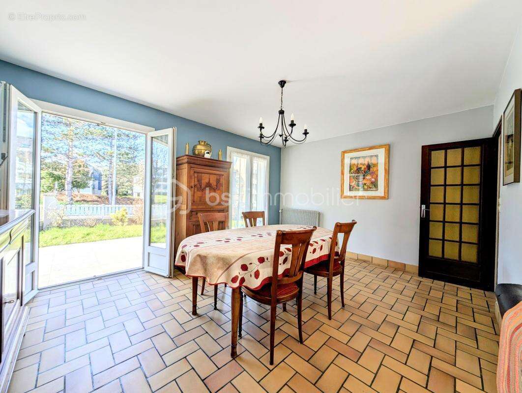 Maison à MONDEVILLE