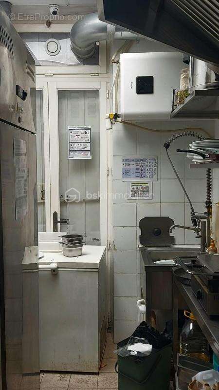 Commerce à PARIS-16E