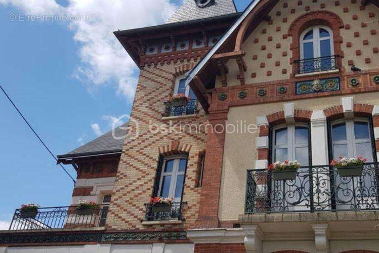Maison à MONTEREAU-FAULT-YONNE