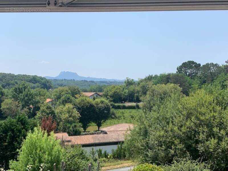 Appartement à URRUGNE