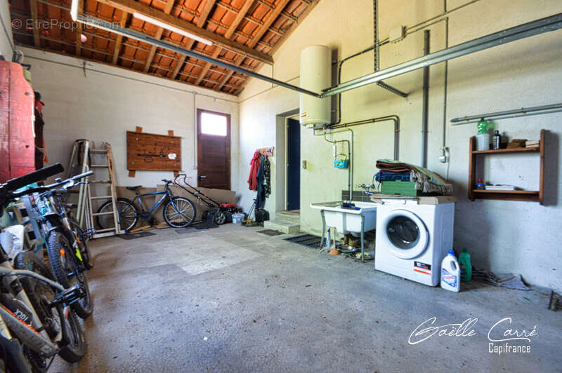 Maison à AVAILLES-LIMOUZINE