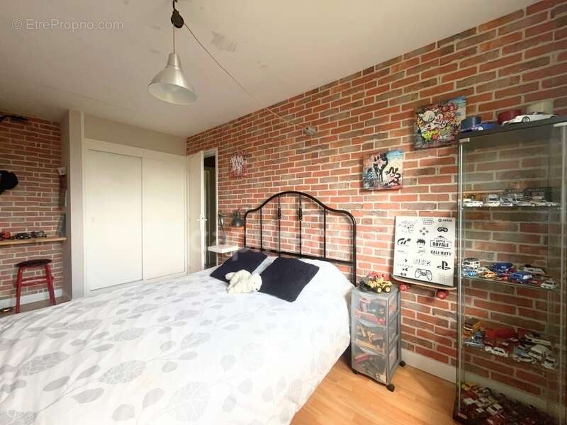 Maison à SAINT-ETIENNE-DE-VICQ