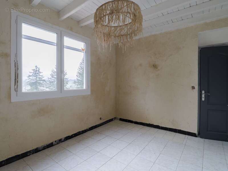 Maison à LA SALVETAT-SUR-AGOUT