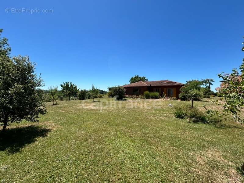 Maison à PREYSSAC-D&#039;EXCIDEUIL