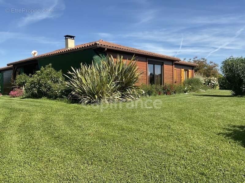 Maison à PREYSSAC-D&#039;EXCIDEUIL